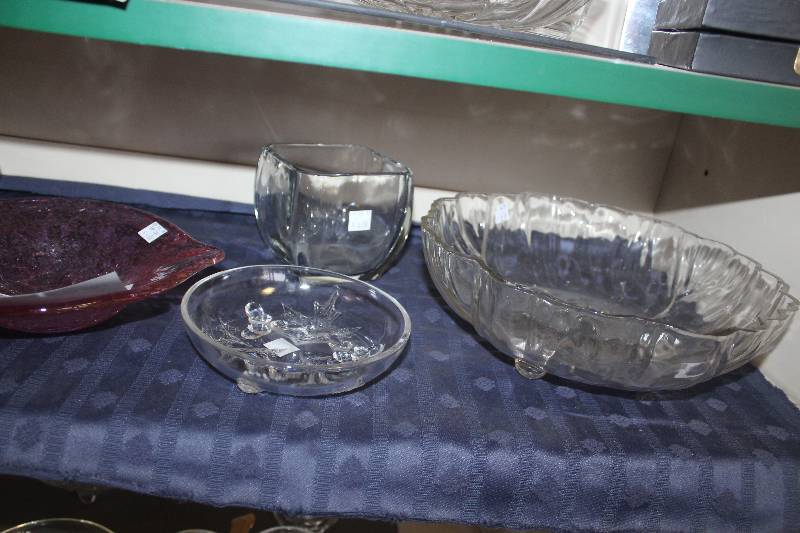 lot 58 image: Shelf Lot of Miscellaneous Glassware, Ceramics