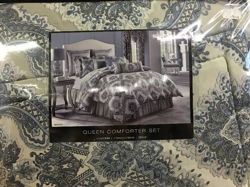 lot 104 image: j queen comforter