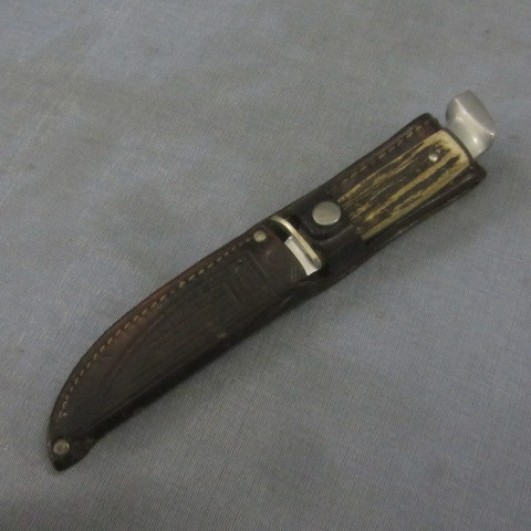 lot 23 image: Case Hunting Knife