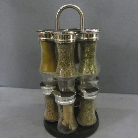 lot 45 image: Spice Rack