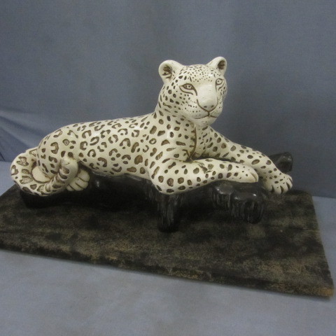 lot 51 image: Mountain Leopard Statue