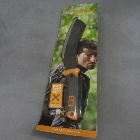 lot 69 image: Gerber Machete