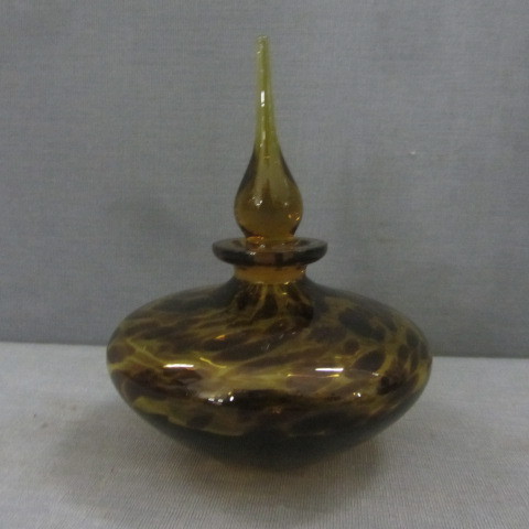 lot 76 image: Murano Style Glass Perfume Bottle