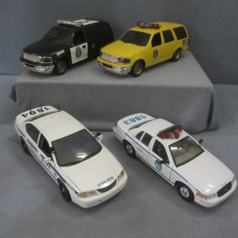 lot 80 image: Police, Fire Vehicles