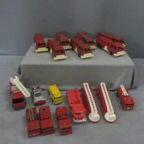 lot 81 image: Fire Truck Collection