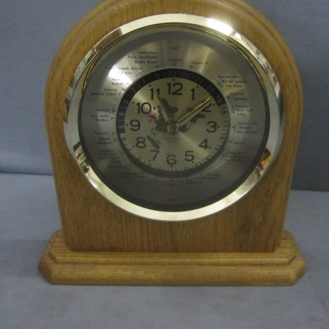 lot 97 image: Bulova World Clock
