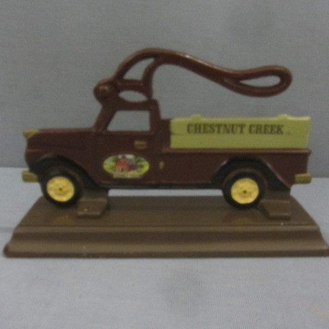 lot 138 image: Cast Iron Nut Cracker