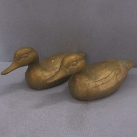 lot 190 image: Brass Mallard Ducks