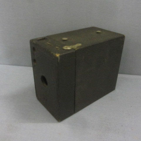 lot 191 image: Vintage Kodak 2A Brownie Camera