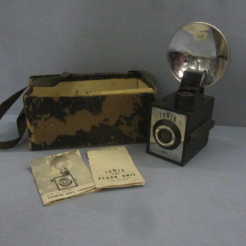lot 192 image: Vintage Tower Box Camera