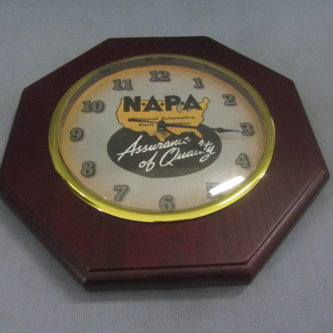 lot 194 image: NAPA Auto Part Clock