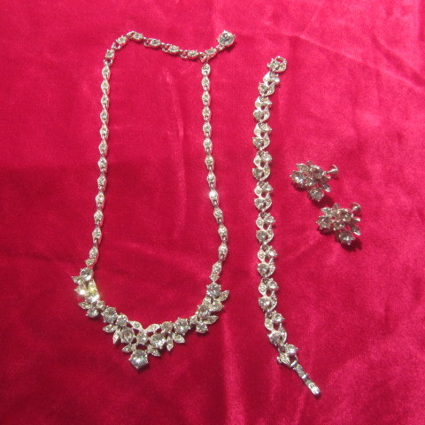 lot 219 image: Bogoff Rhinestone Jewelry