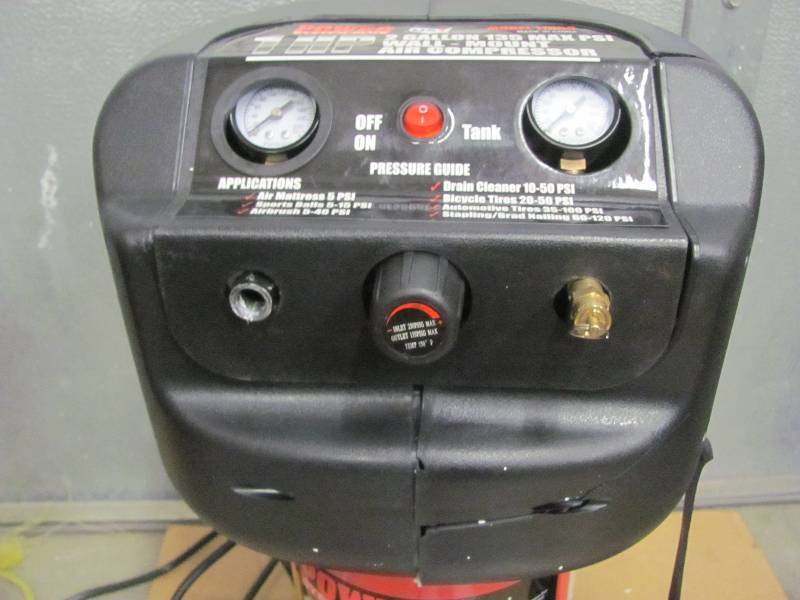 lot 5 image: Air Compressors