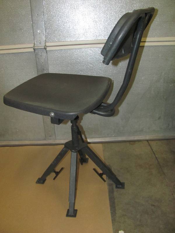 lot 21 image: Swivel BlindIce Fishing Chairs