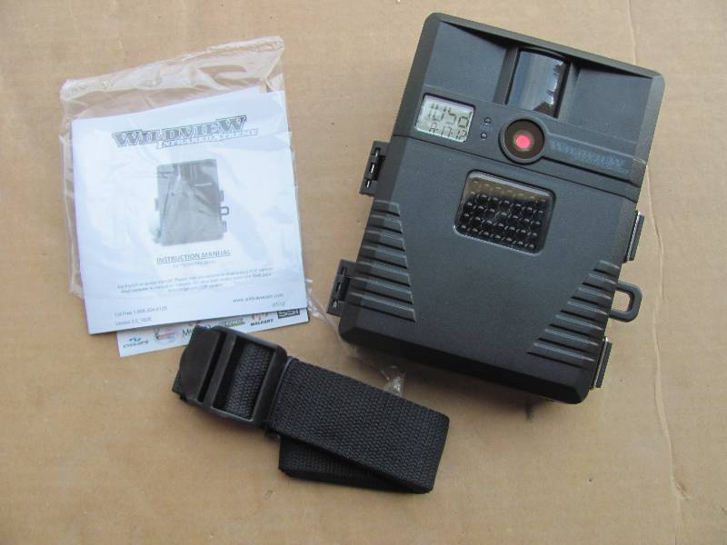 lot 52 image: Game Cameras