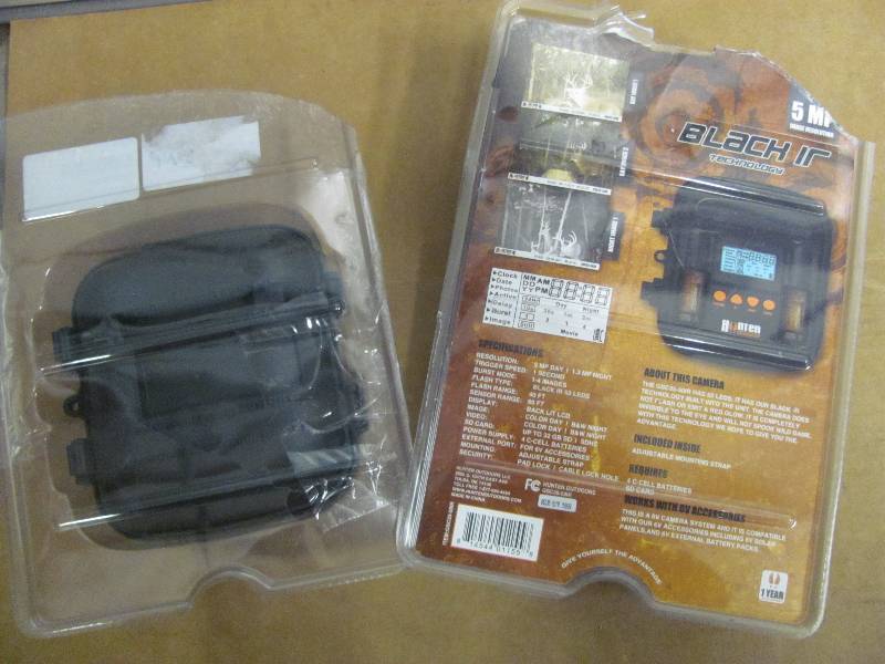 lot 66 image: Game Cameras