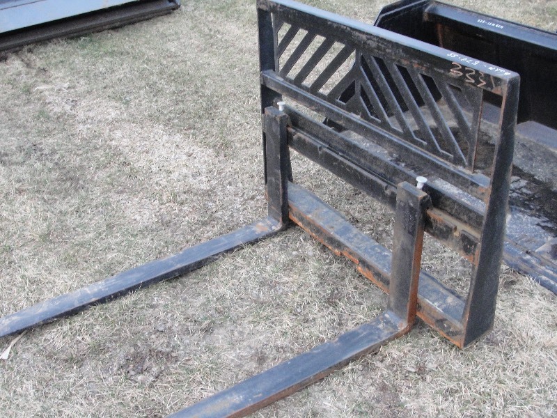 Unused 48 Heavy Duty Pallet Fork