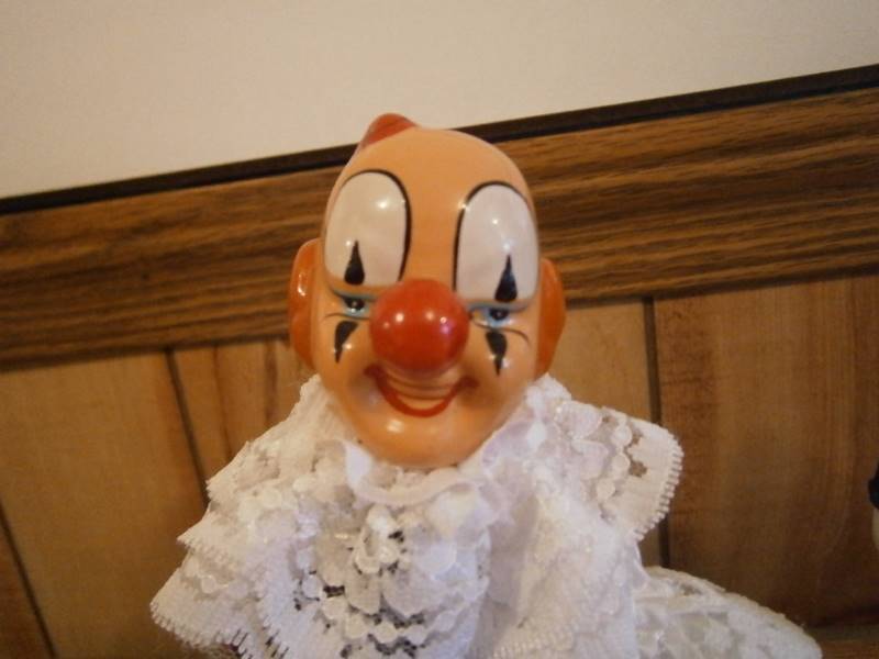 Porcelain ClownsDolls wstands