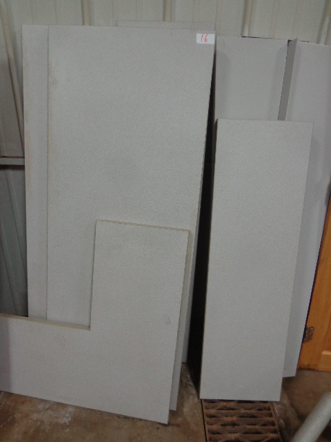 lot 16 image: Counter Top