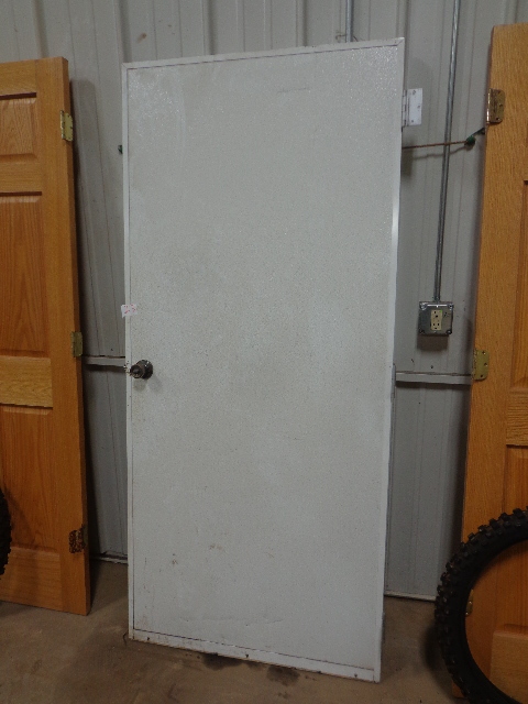 lot 23 image: White Aluminum Door