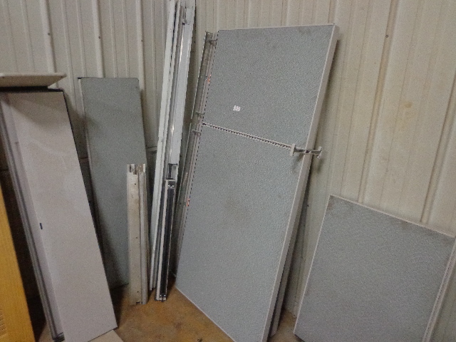 lot 27 image: 6 Sections Of Office Cubicle