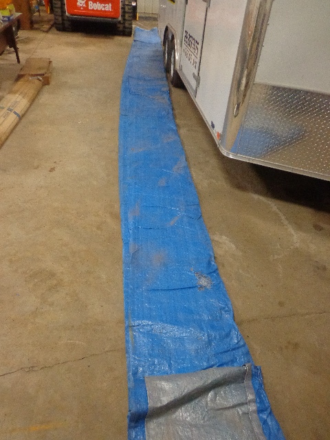 lot 98 image: Blue Tarp With Few Holes