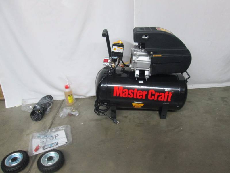 lot 1 image: Master Craft 10-Gallon 3.5HP Air Compressor