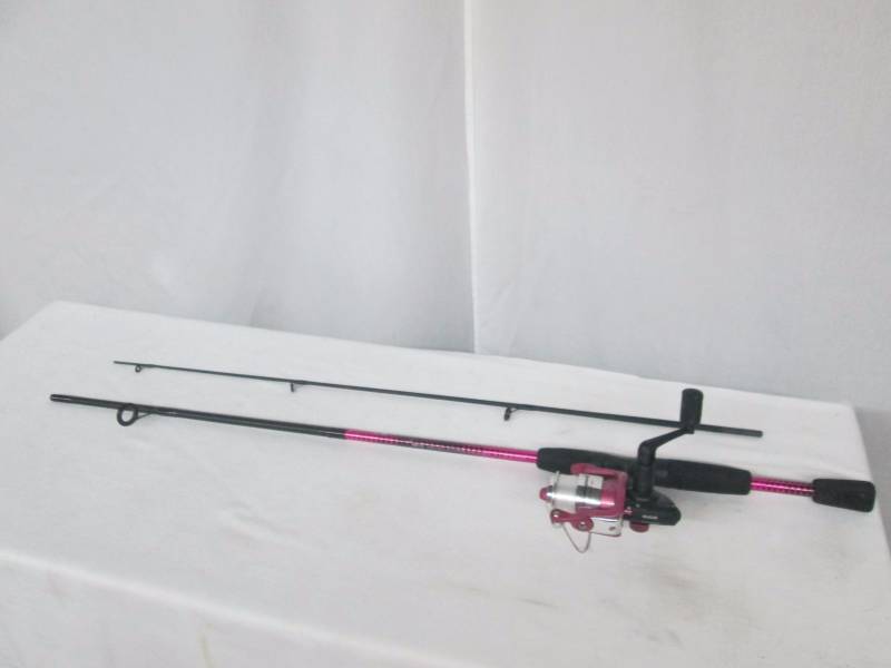 lot 20 image: Shakespeare Reverb Fishing RodReel