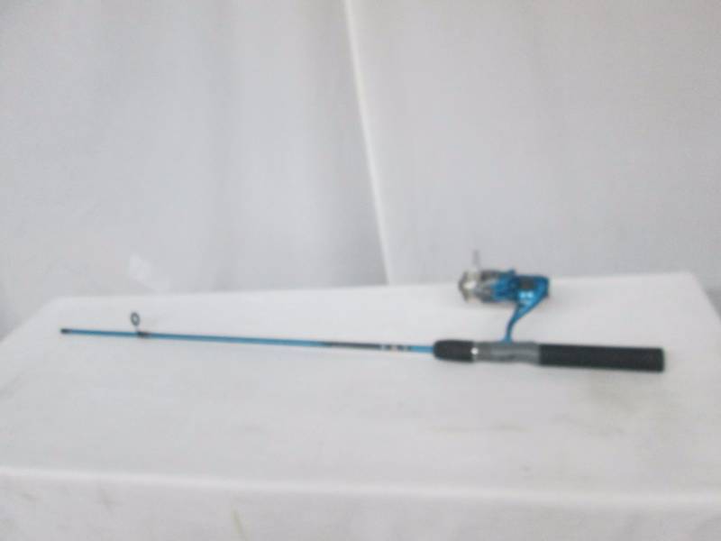 lot 23 image: Zebco Slingshot Fishing RodReel