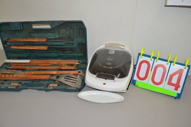 lot 4 image: Misc Grill
