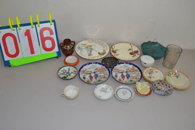 lot 16 image: Misc Dishes