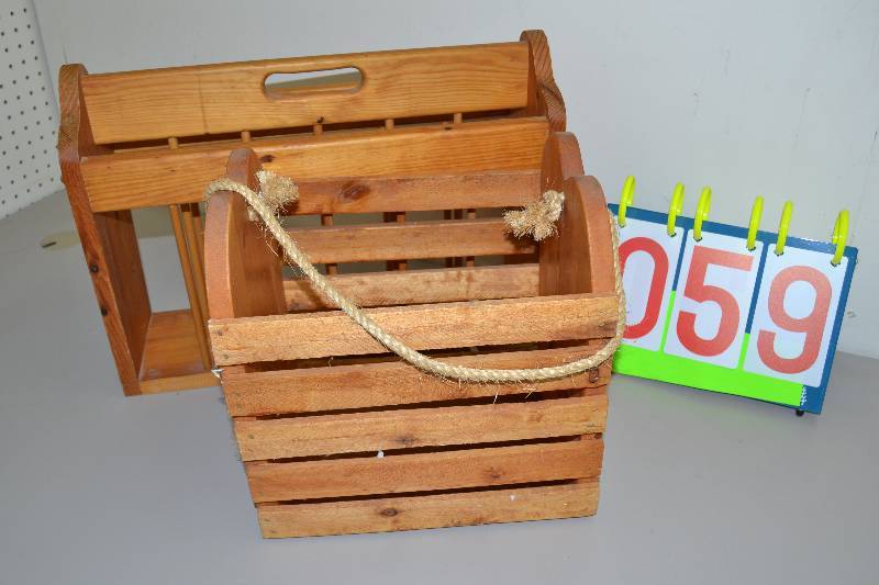 lot 59 image: Home decor