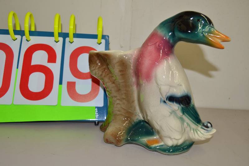 lot 69 image: Royal Copley