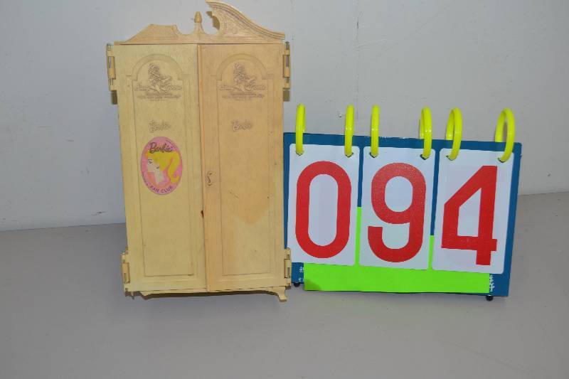 lot 94 image: Vintage Barbie Susy Goose Closet