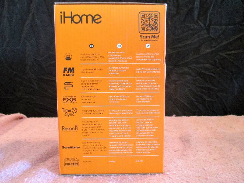 lot 2 image: iHome Docking Station