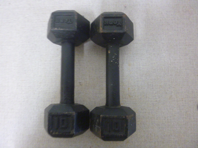 lot 13 image: 2 Weights