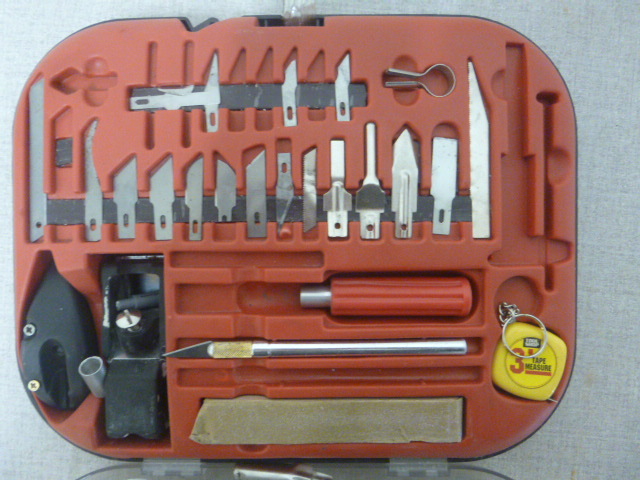 lot 26 image: Tool Shop HobbyCraft Set