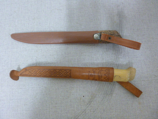 lot 74 image: 2 Filet Knifes