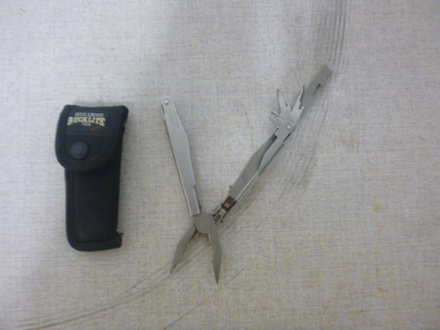 lot 77 image: Buck Multi Tool