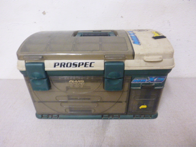 lot 79 image: Prospec Tackle Box