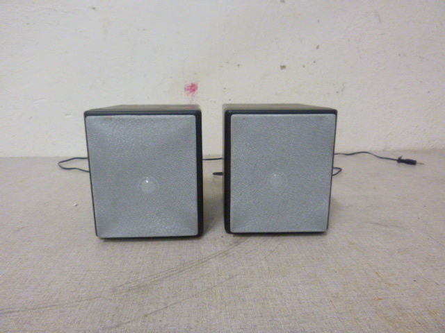 lot 89 image: 2 Computer Speakers