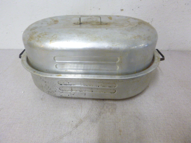 lot 93 image: Old Aluminum Roaster