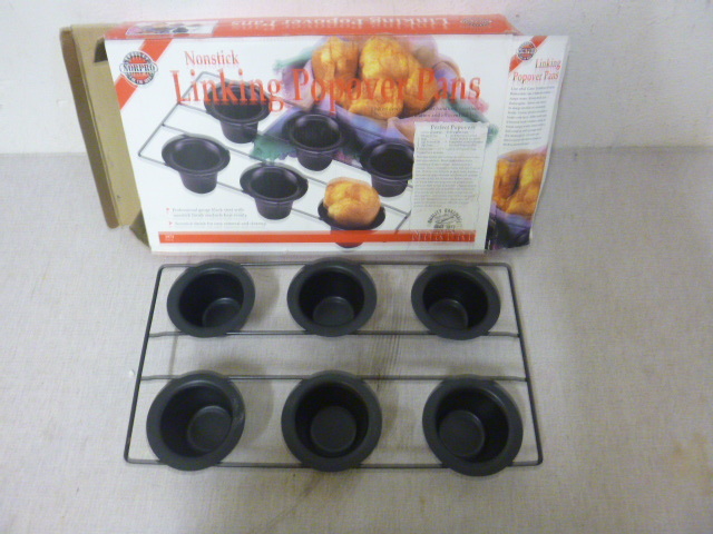 lot 94 image: Norpro Linking Popover Pans