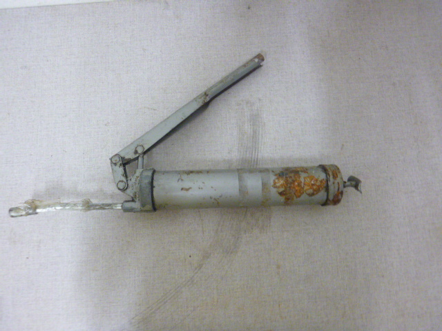 lot 99 image: Grease Gun