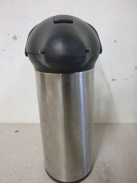 lot 134 image: Cupco Air Pot