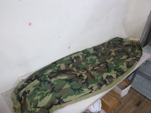 lot 140 image: Camo Dew Hunting Bag