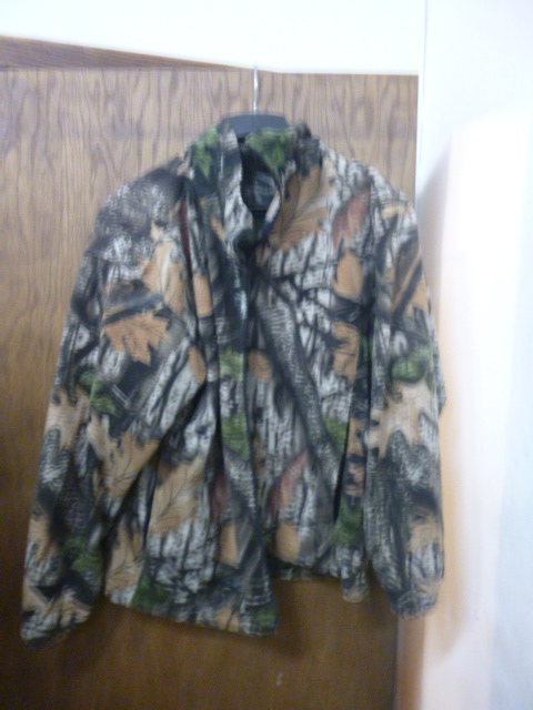 lot 150 image: Camo Big Bill Shirt