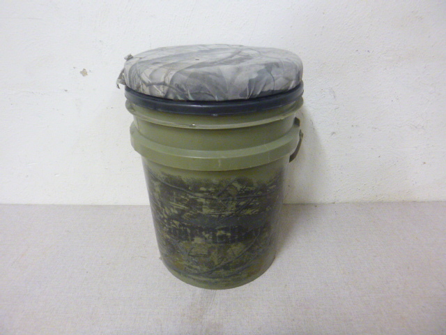 lot 156 image: Hunting Pail