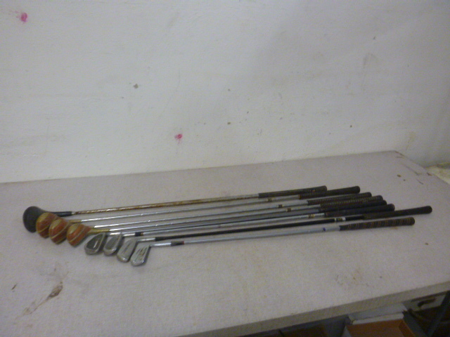 lot 193 image: 8 Miscellaneous Golf Clubs