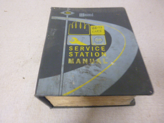 lot 210 image: Mitchell Manuals
